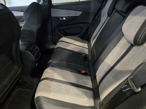 Peugeot 3008 GT Hybrid 300 e-EAT8 - Foto 13