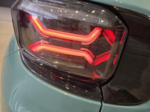 Jeep Avenger 1.2 Turbo 100 CV Summit - Foto 16