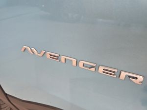 Jeep Avenger 1.2 Turbo 100 CV Summit - Foto 13