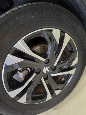 Peugeot 2008 Allure Pack BlueHDi 110 - Foto 13