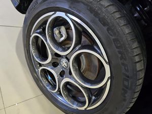 Alfa Romeo Tonale PHEV Q4 Sprint - Foto 15