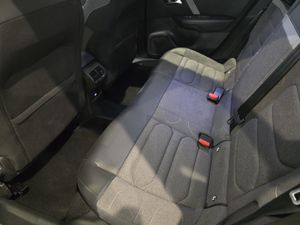 Citroën C4 BlueHDi 130 EAT8 Feel Pack - Foto 15