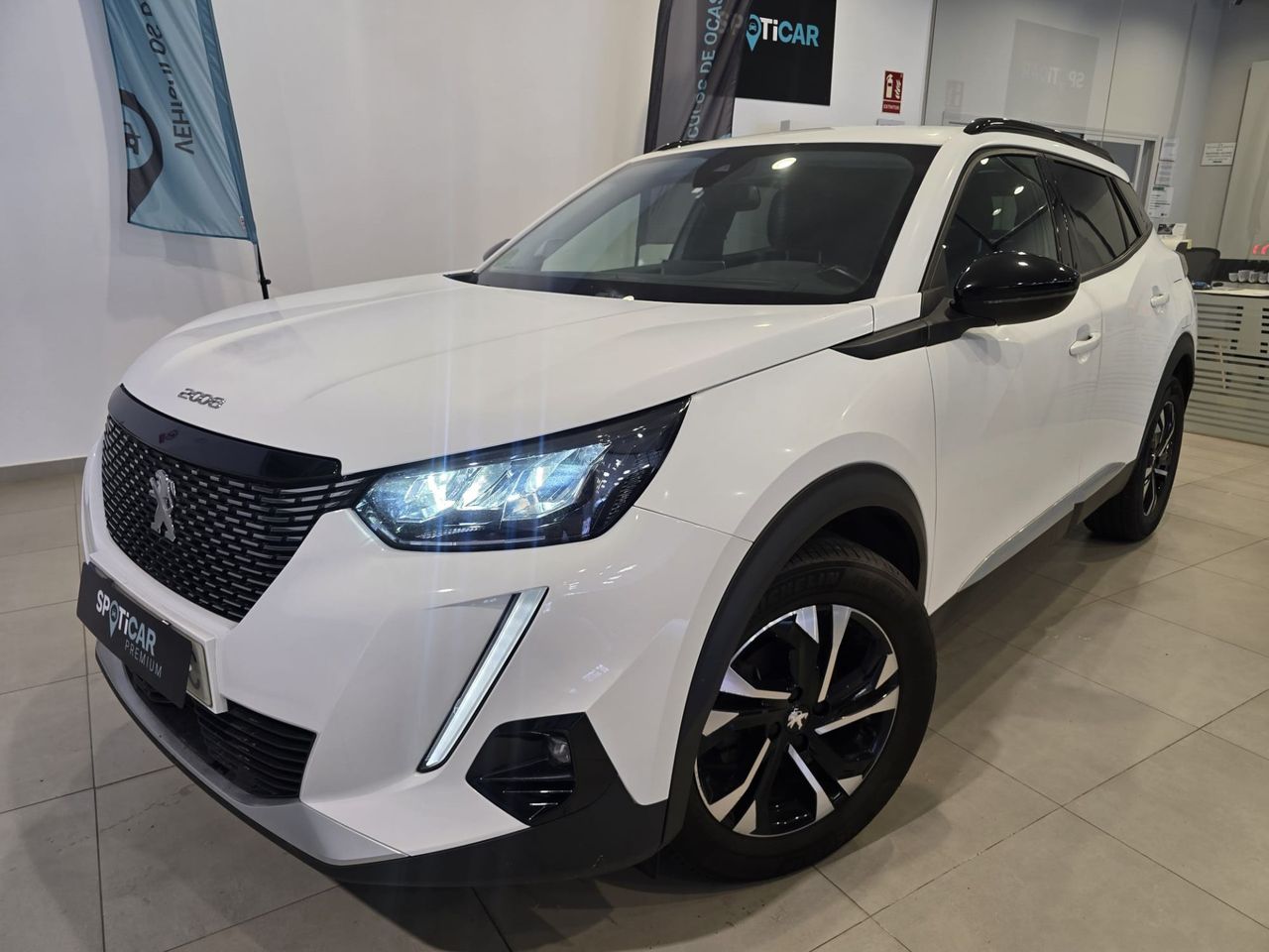 Peugeot 2008 Allure BlueHDi 110 - Foto 1