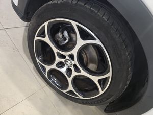 Alfa Romeo Tonale 1.6 Diesel 130 TCT Sprint - Foto 19
