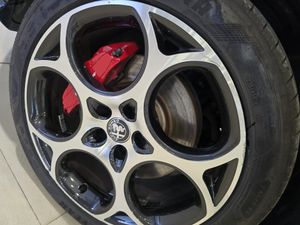 Alfa Romeo Tonale 1.6 Diesel 130 TCT Veloce - Foto 18