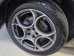 Alfa Romeo Stelvio 2.2 Diesel 140 kW - Foto 12