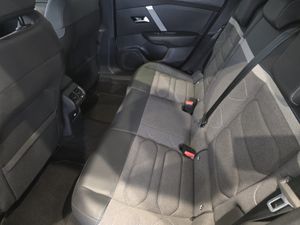 Citroën C4 BlueHDi 110 Feel Pack - Foto 18