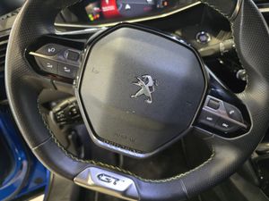 Peugeot 2008 GT PureTech 130 - Foto 16