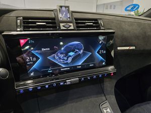 DS DS 7 Crossback E-TENSE 300 4x4 Performance Line + - Foto 14