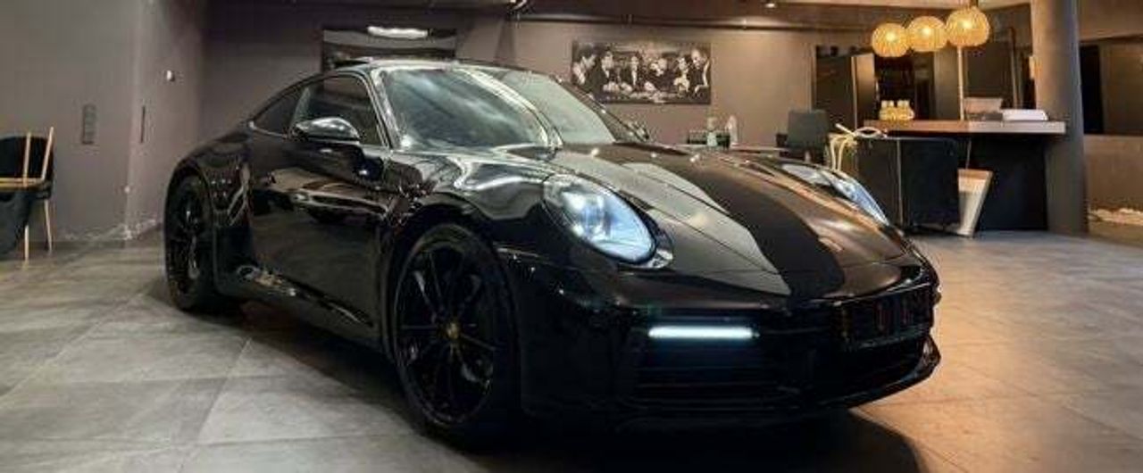 Porsche 911 Carrera 4 Coupé   - Foto 1