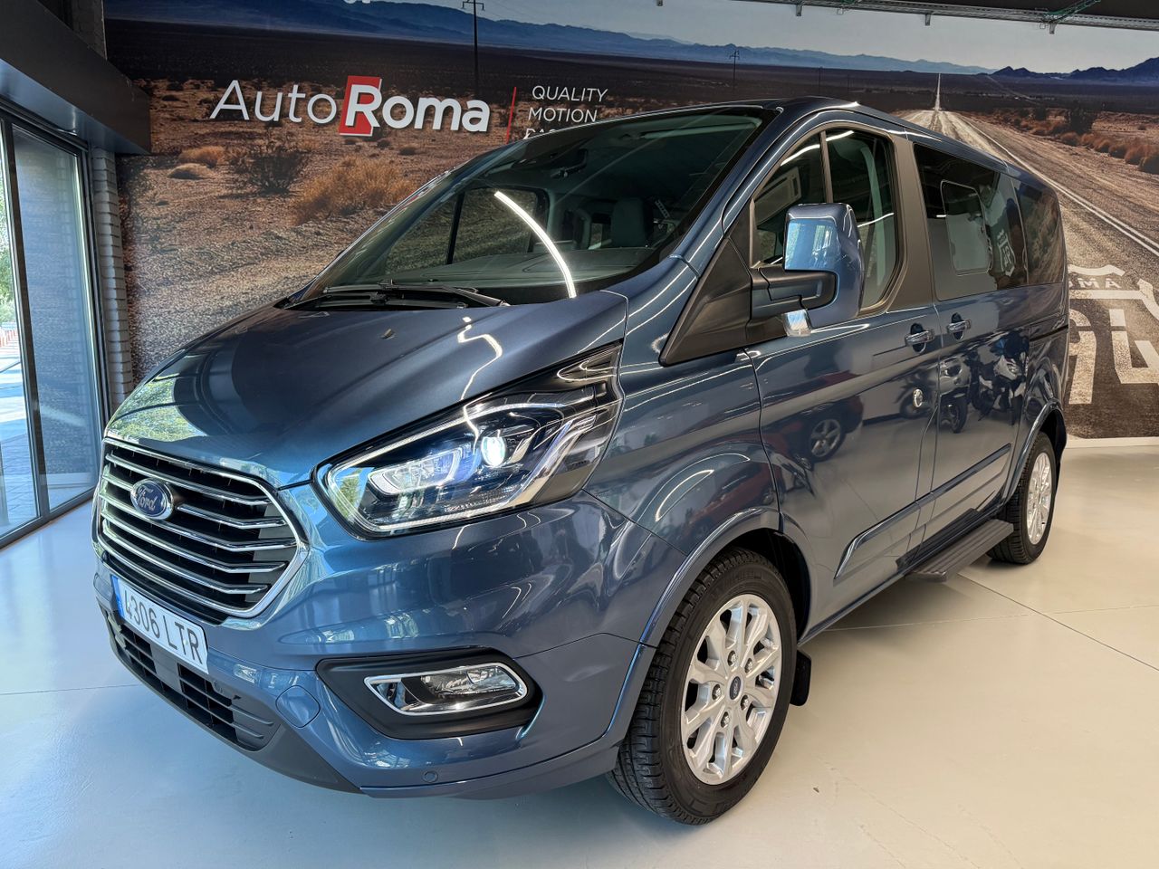 Ford Tourneo Custom 2.0ECOBLUE 185CV L1 TITANIUM   - Foto 1