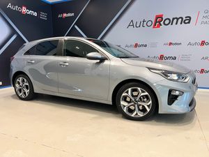Kia Ceed 1.5 MHEV 160cV CAMBIO AUTOMÁTICO Y GARANTÍA OFICIAL HASTA FIN DEL 2028   - Foto 2