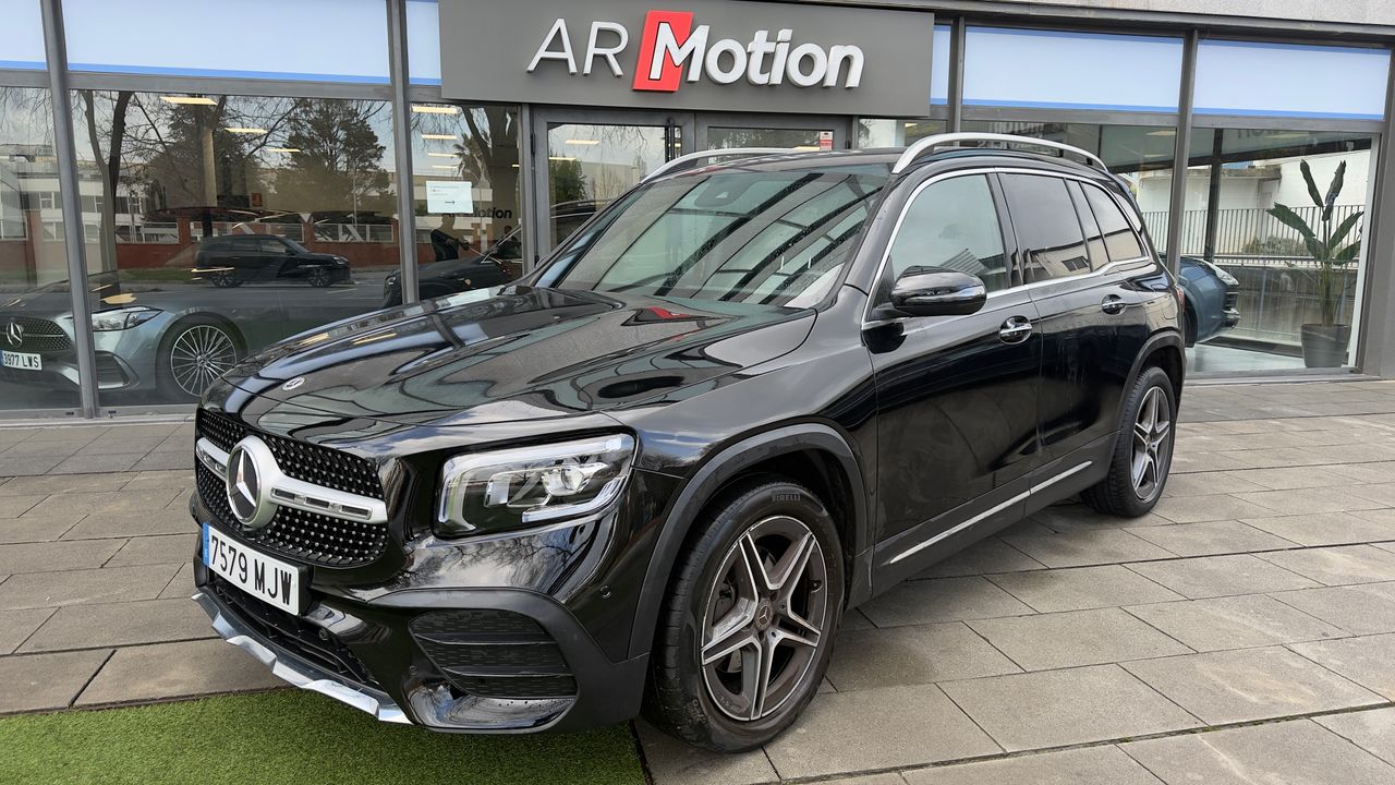 Mercedes Clase GLB GLB 200 d AMG LINE  - Foto 1