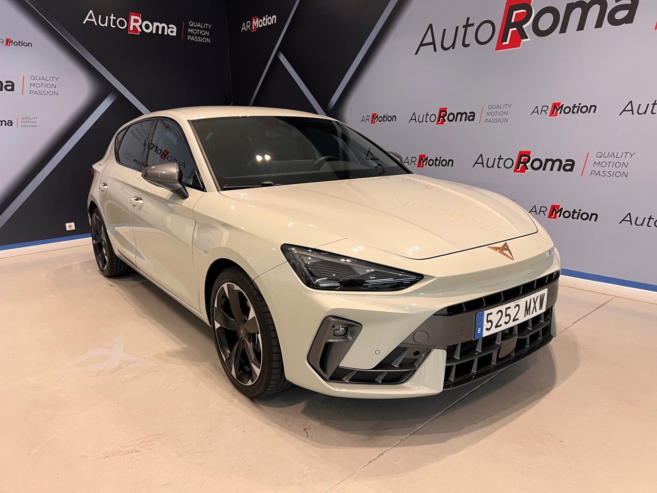 Cupra León 5p 1.5 TSI 110 kW 2025, SOLO 22.000km!!!!  - Foto 1