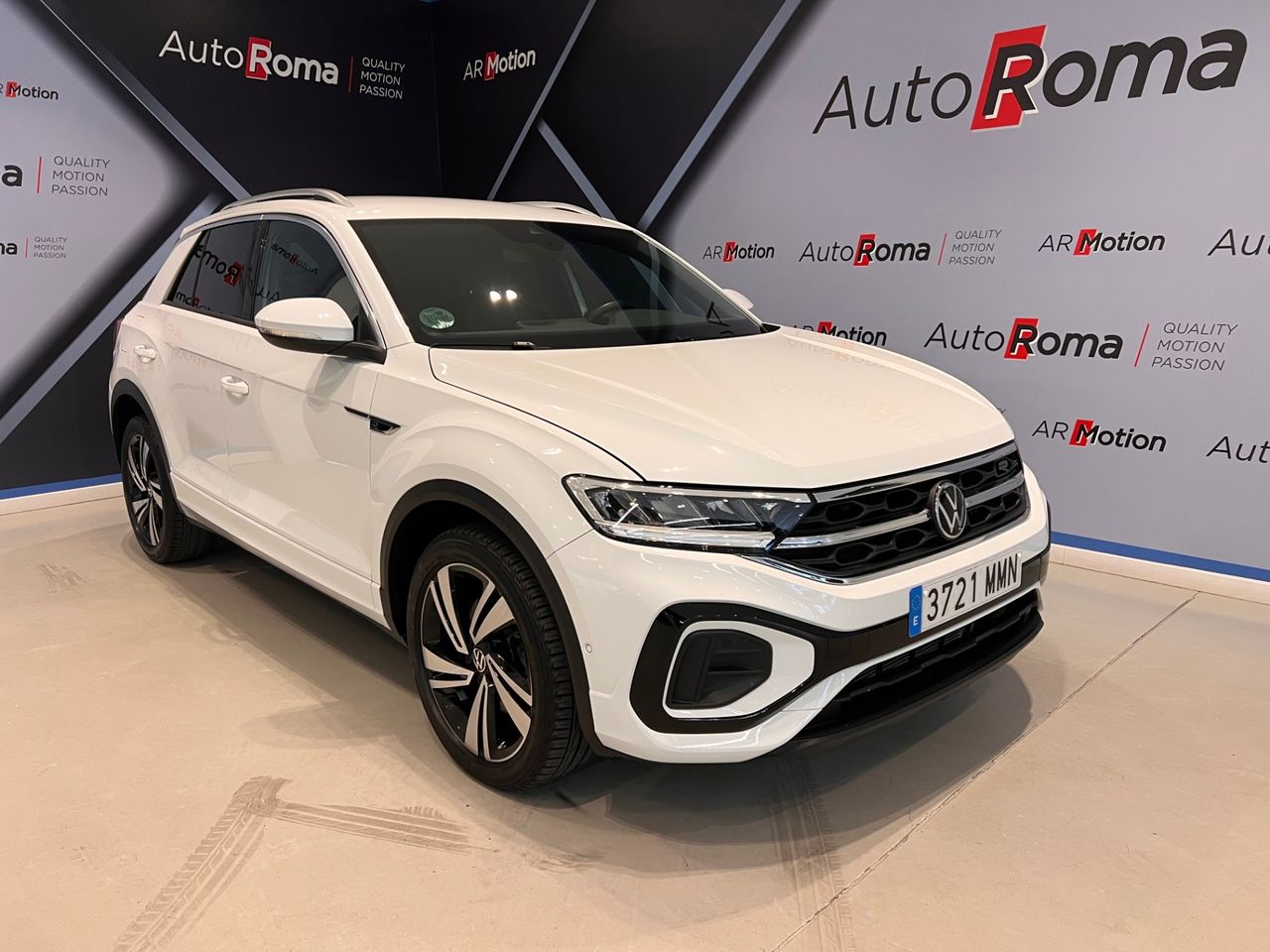Volkswagen T-Roc 2024 R-LINE 2.0 TDI 150cv DSG, SOLO 29.000km  - Foto 1
