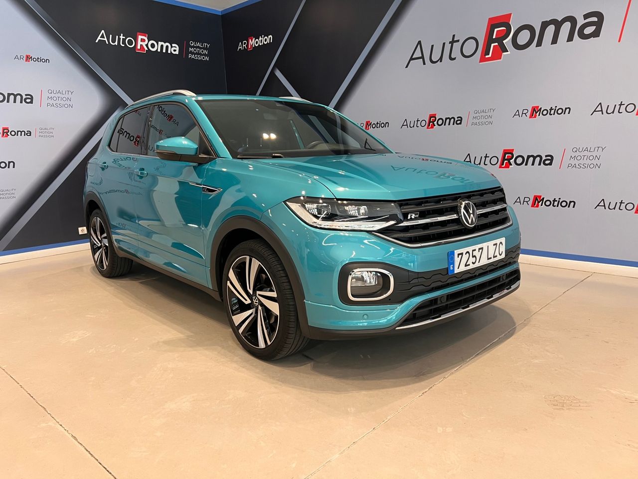 Volkswagen T-Cross R-LINE DSG. RE-ESTRENO UN SOLO PROPIETARIO!!!  - Foto 1
