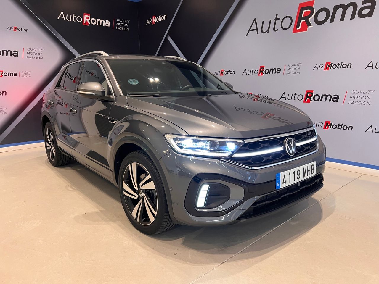 Volkswagen T-Roc R-LINE TSI 150cv + PACK HOLA VISION. SOLO 39.000km  - Foto 1