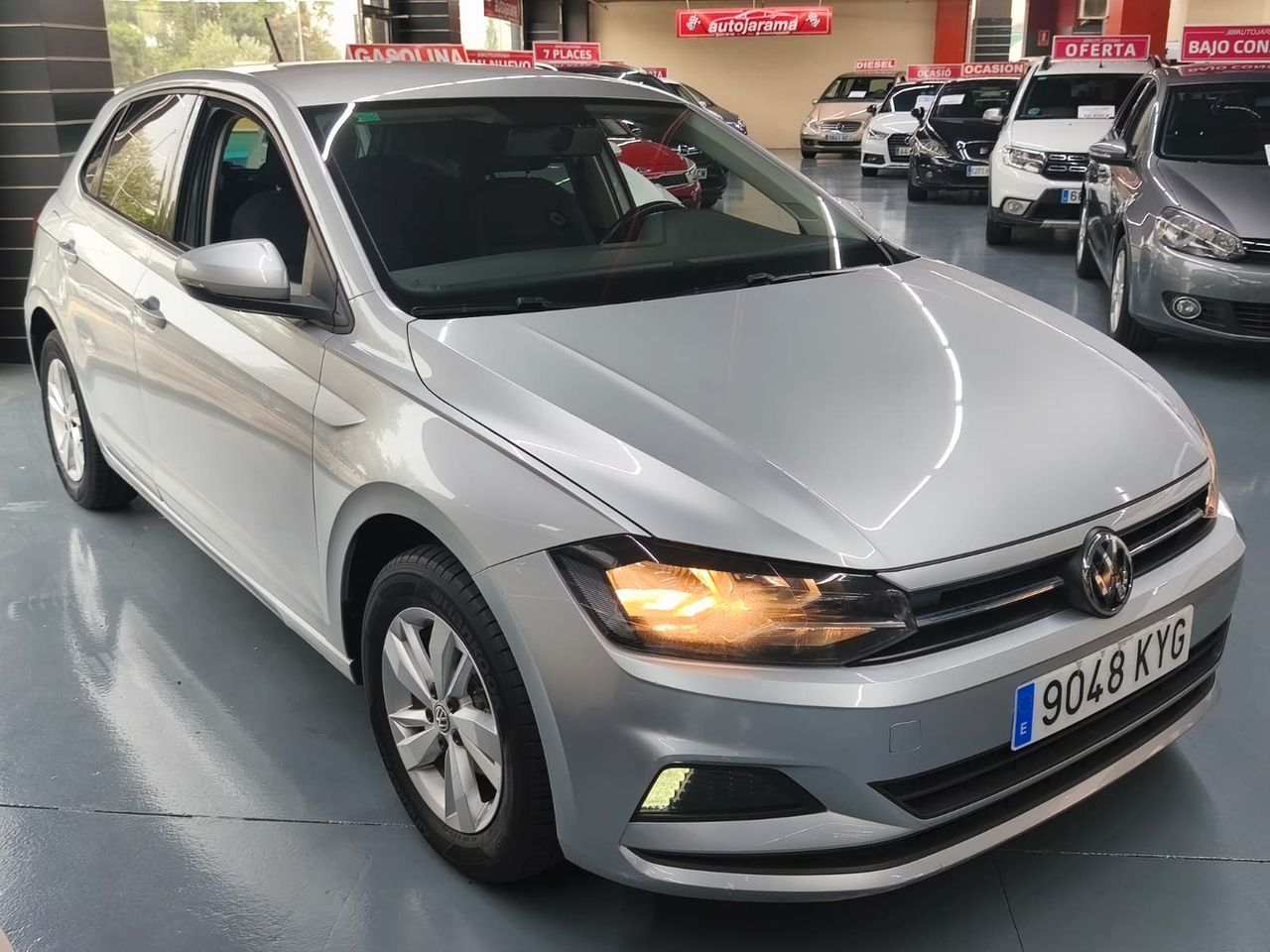 Volkswagen Polo Advance 1.0 TSI 70 kW   - Foto 1