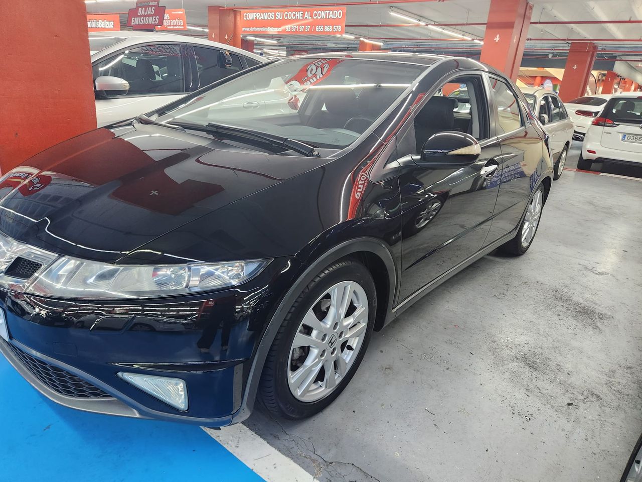 Honda Civic 1.8i-VTEC Executive 103 kW   - Foto 1