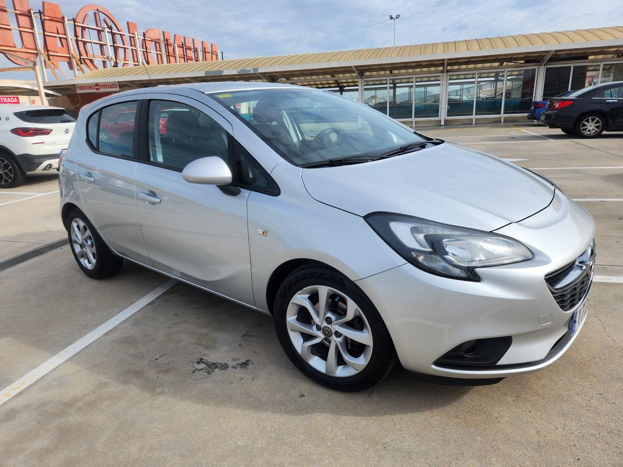 Opel Corsa Color Edition 66 kW   - Foto 1