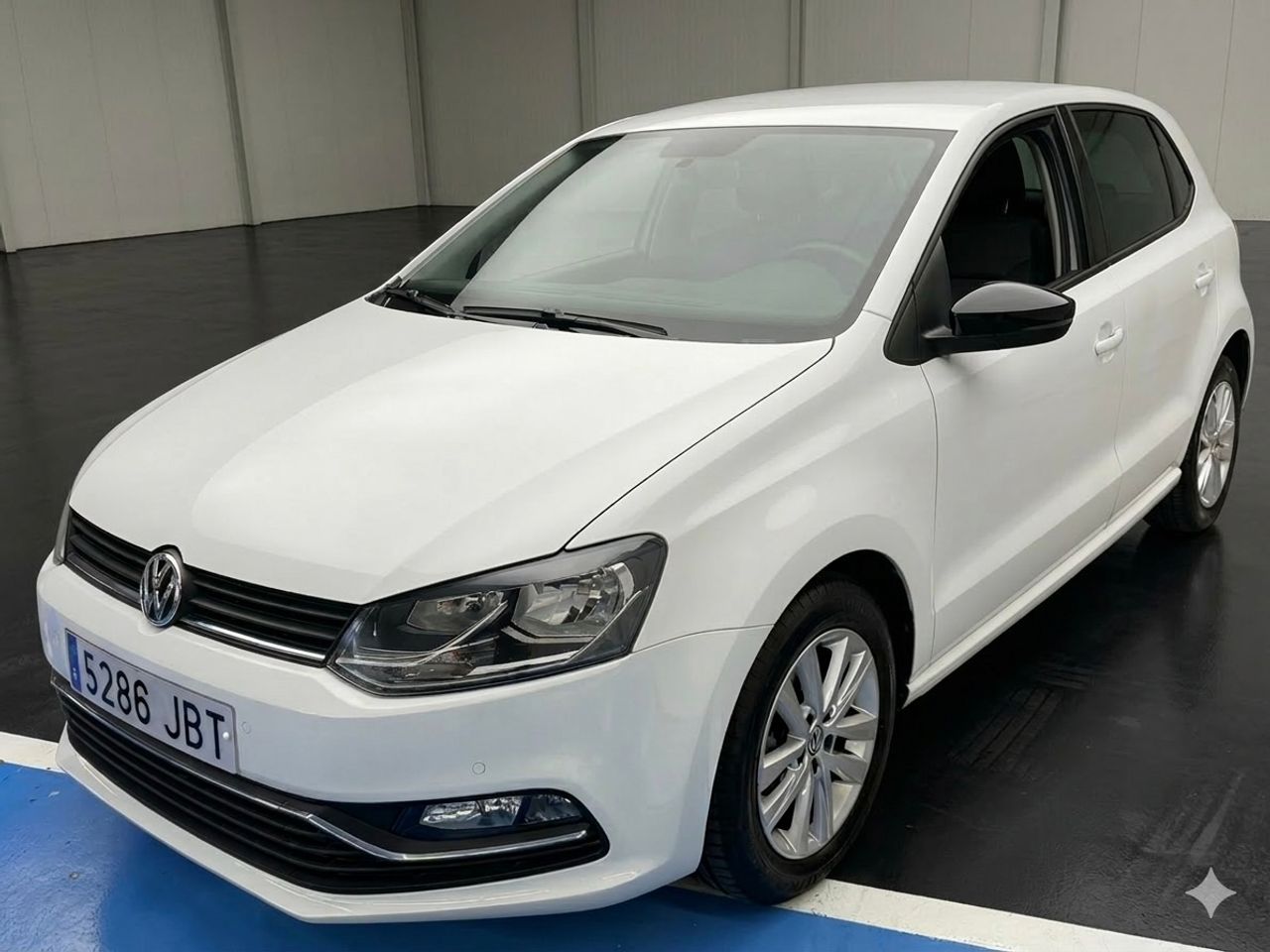 Volkswagen Polo ADVANCE Auto.  - Foto 1