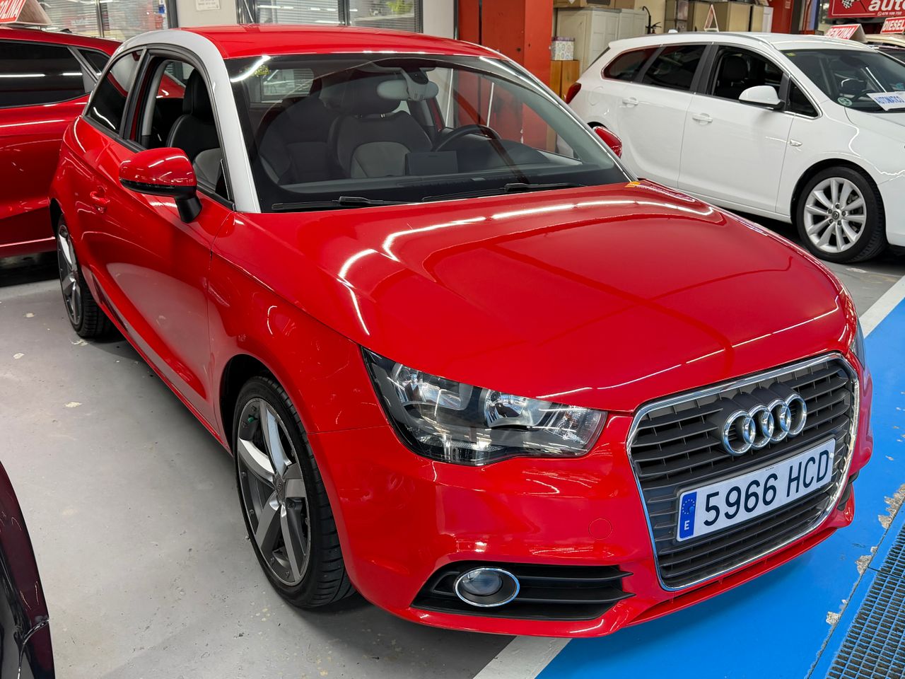 Audi A1 DSG S-Line  - Foto 1