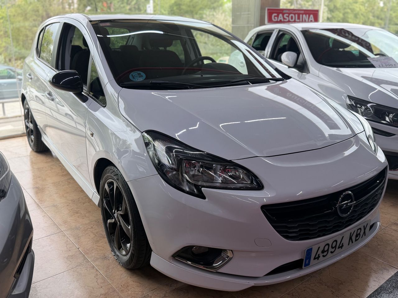 Opel Corsa 1.4 90 cv  - Foto 1