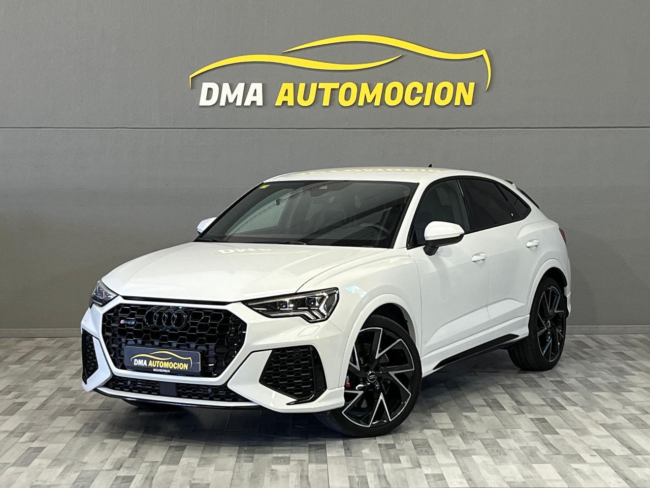 Audi Q3 Sportback RS   - Foto 1