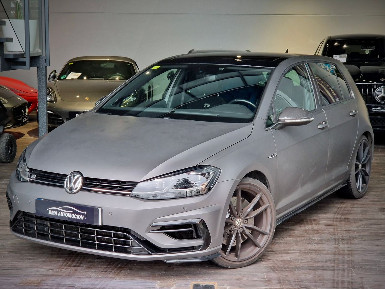 Volkswagen Golf R Unlimited   - Foto 1