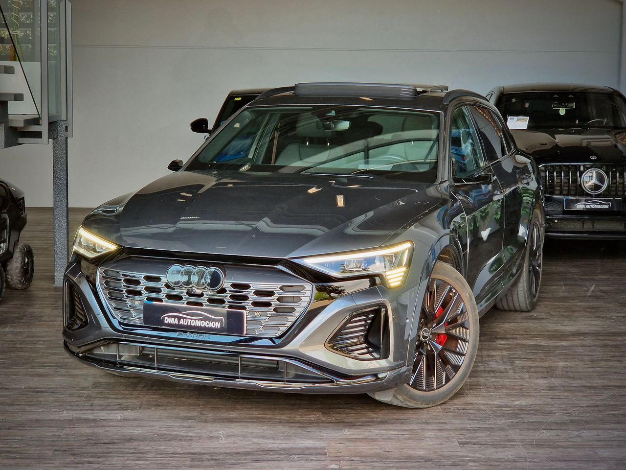 Audi Q8 e-tron .   - Foto 1