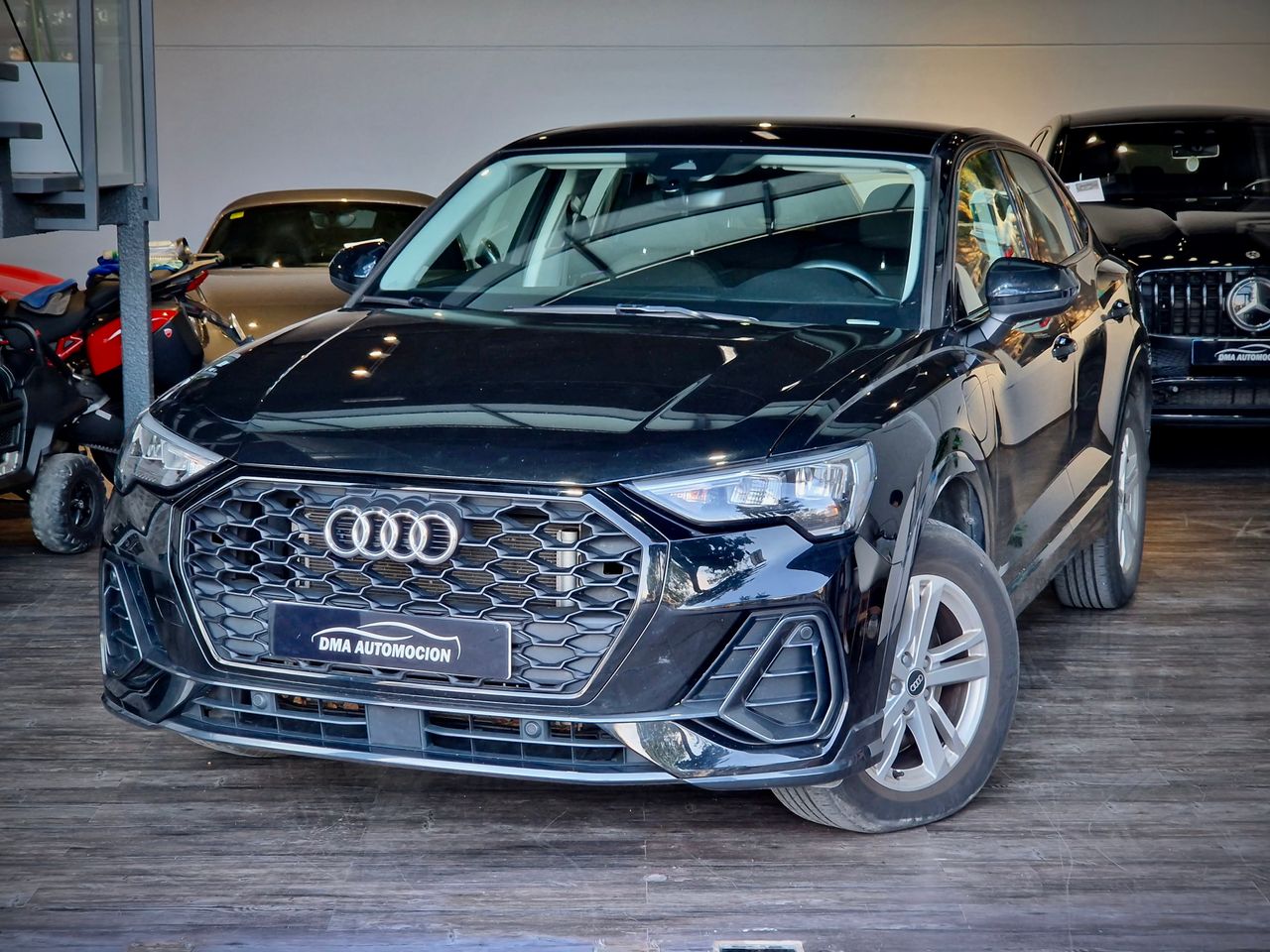 Audi Q3 .45 TSI e   - Foto 1