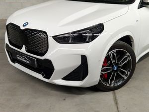 BMW iX1 xDrive30e  - Foto 7