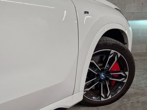 BMW iX1 xDrive30e  - Foto 5