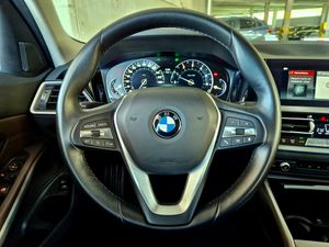 BMW Serie 3 330i  - Foto 10