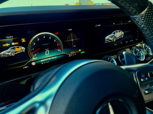 Mercedes AMG-GT  43 4MATIC  - Foto 19