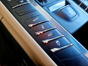 Porsche Macan S. - Foto 30