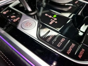 BMW Serie 8 850i Xdrive  - Foto 23