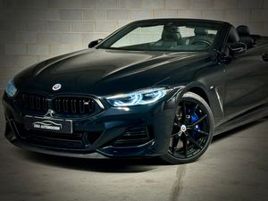 BMW Serie 8 850i Xdrive - Foto 17