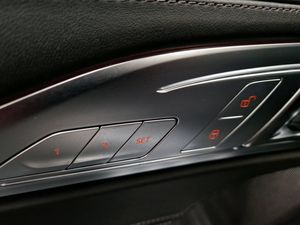 BMW Serie 8 850i Xdrive  - Foto 17
