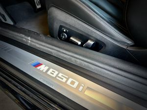 BMW Serie 8 850i Xdrive - Foto 20