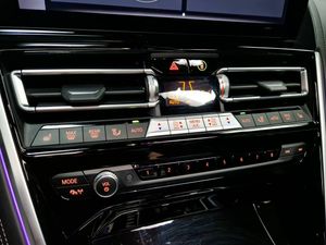 BMW Serie 8 850i Xdrive  - Foto 20