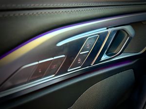 BMW Serie 8 850i Xdrive - Foto 21