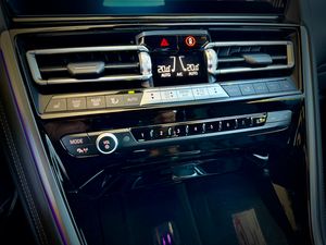 BMW Serie 8 850i Xdrive - Foto 32