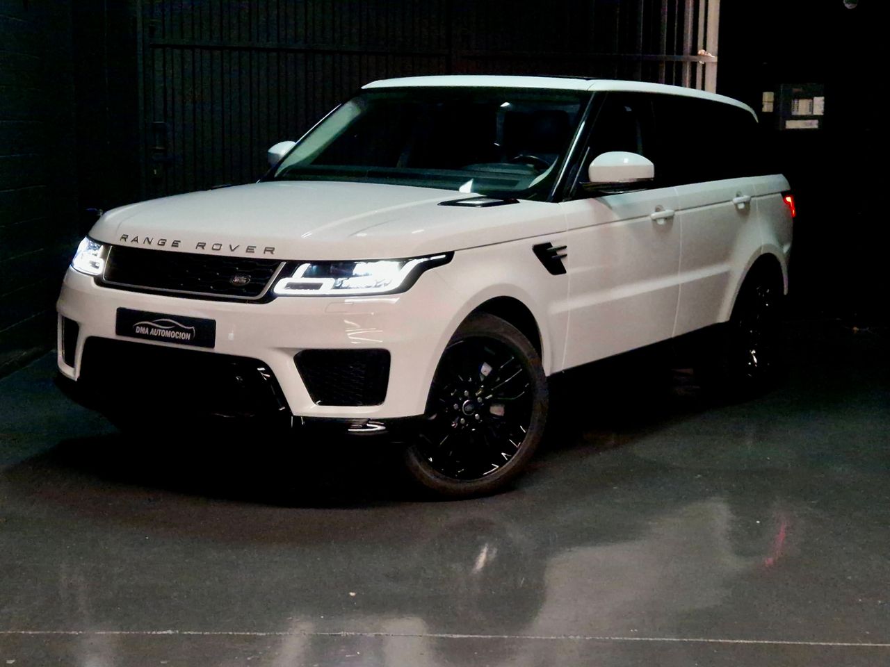 Land-Rover Range Rover Sport HSE  - Foto 1
