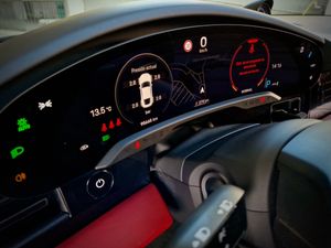 Porsche Taycan TURBO - Foto 29