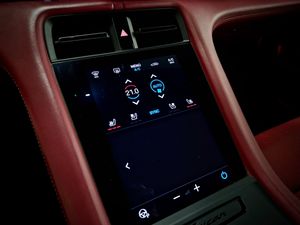 Porsche Taycan TURBO - Foto 28