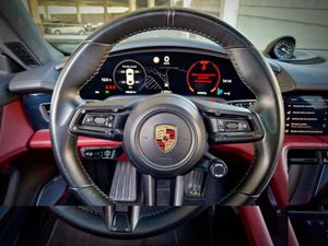 Porsche Taycan TURBO - Foto 9