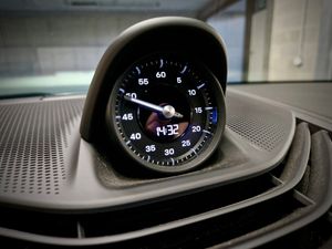 Porsche Taycan TURBO - Foto 18