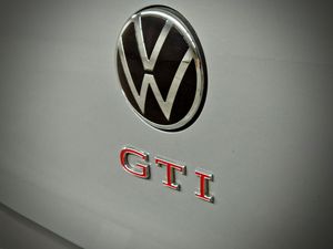 Volkswagen Golf GTI CLUB SPORT - Foto 24