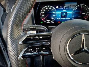 Mercedes GLA 250e - Foto 13